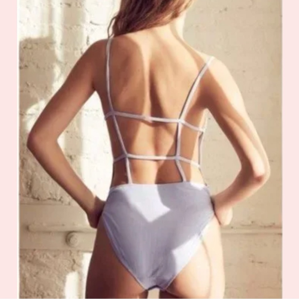 URBAN OUTFITTERS Out From Under Annie Strappy Back Bodysuit in Periwinkle sz. M